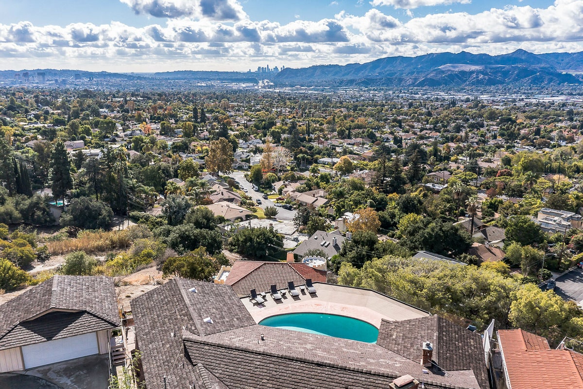 residential-style addiction treatment center with views of downtown los angeles
